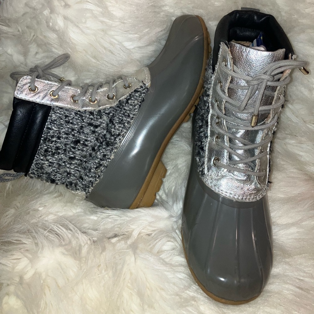 Sam Edelman Caldwell Silver Grey Rain Lace Up Duck Boots